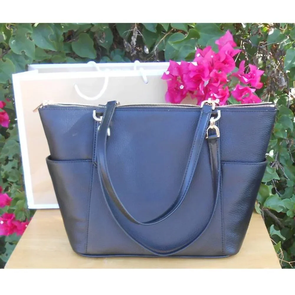 NWT LEATHER Michael Kors MK purse / shoulder bag NEW with tags
